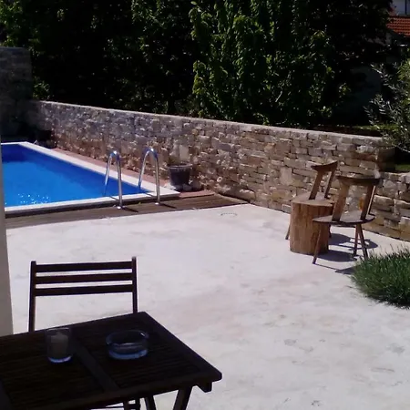 בית הארחה Sobe Dragic זאדאר